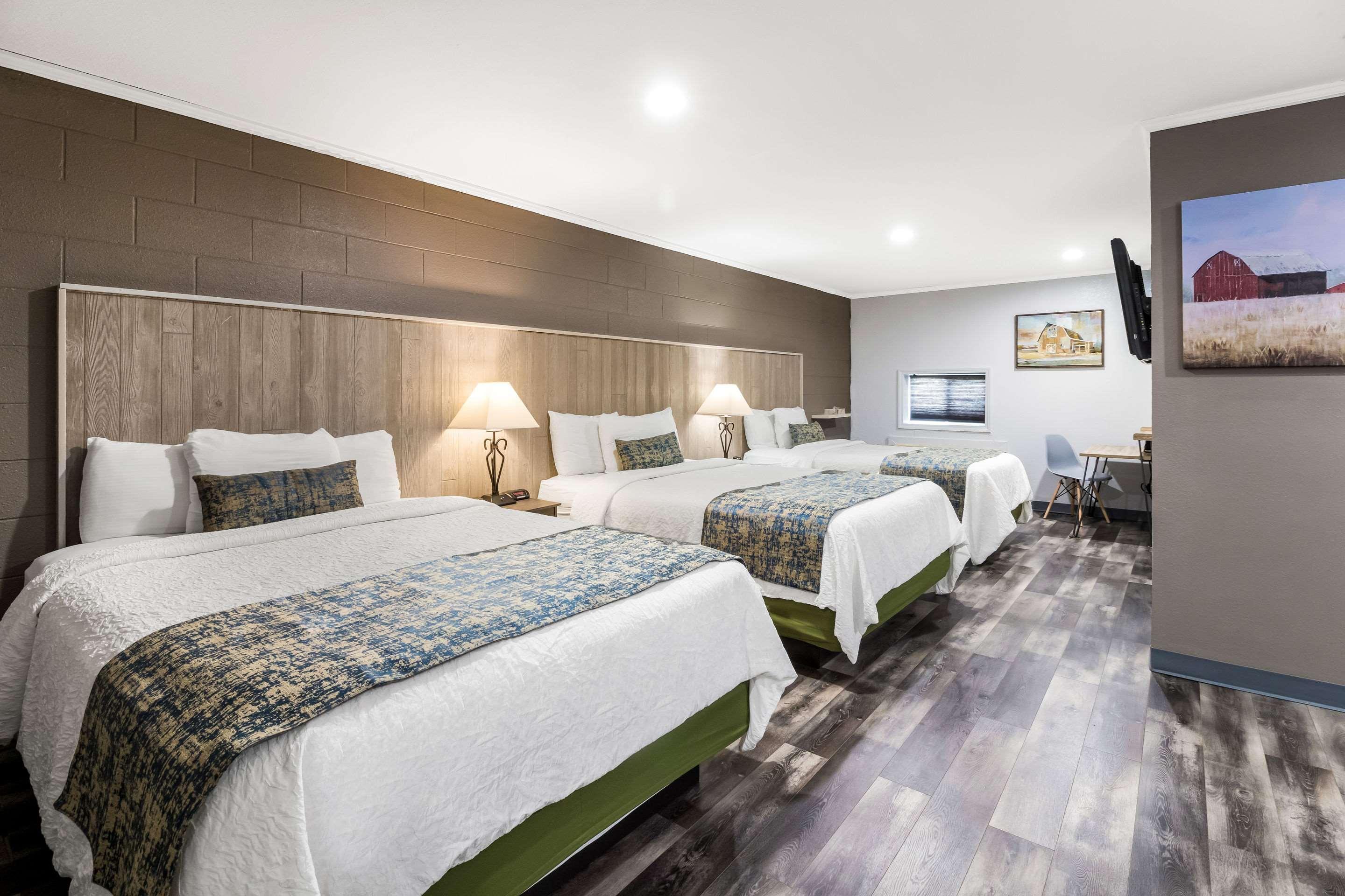 Rodeway Inn Cadiz Extérieur photo