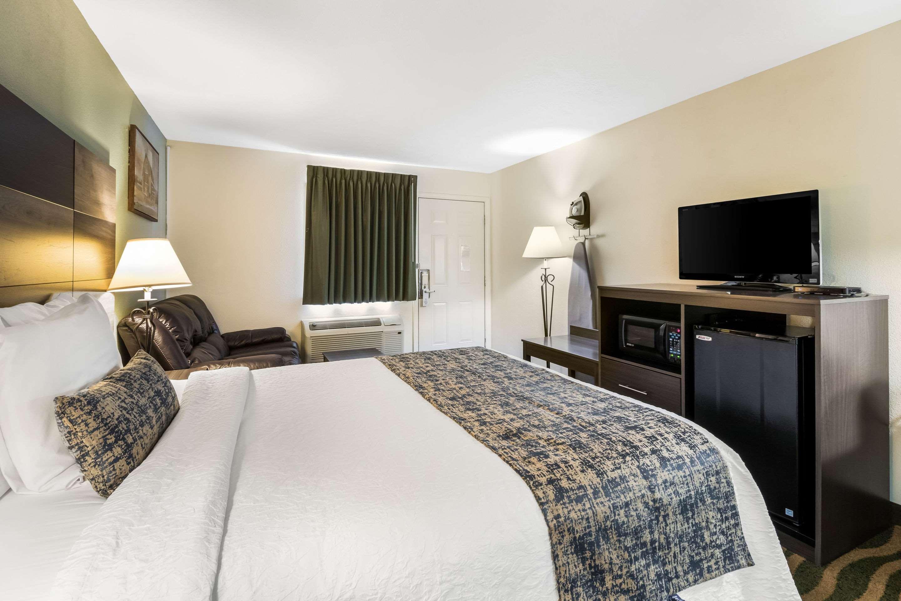 Rodeway Inn Cadiz Extérieur photo